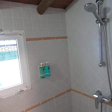 With Pool And Private Access To The * كوراليهو