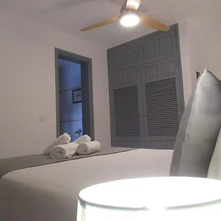 With Pool And Private Access To The كوراليهو